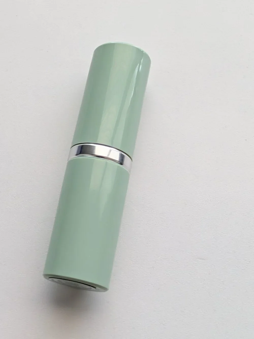 CLINIQUE Different Lipstick SWEET HONEY Green Tube NOS .14 oz / 4 g